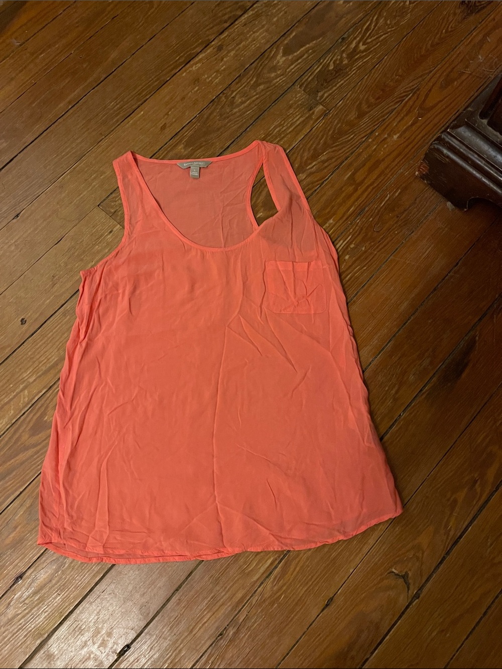 Banana Republic Coral Scoop Neck Tank with Pocket
